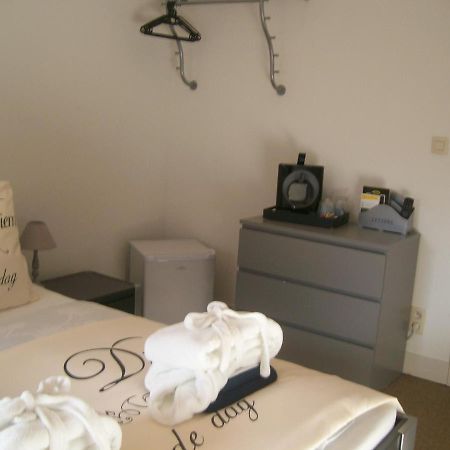 B&B Carpe Diem # Linea Maaseik Kültér fotó